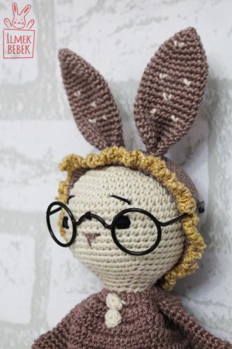 İlmek Bebek Amigurumi El Örgüsü Oyuncak Tavşan Şirinler Kız Gözlüklü